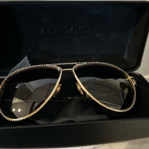 AUTHENTIC Gold Versace Unisex Adult Sunglasses VE 2171B 59mm Rare with Crystals - Picture 2 of 9